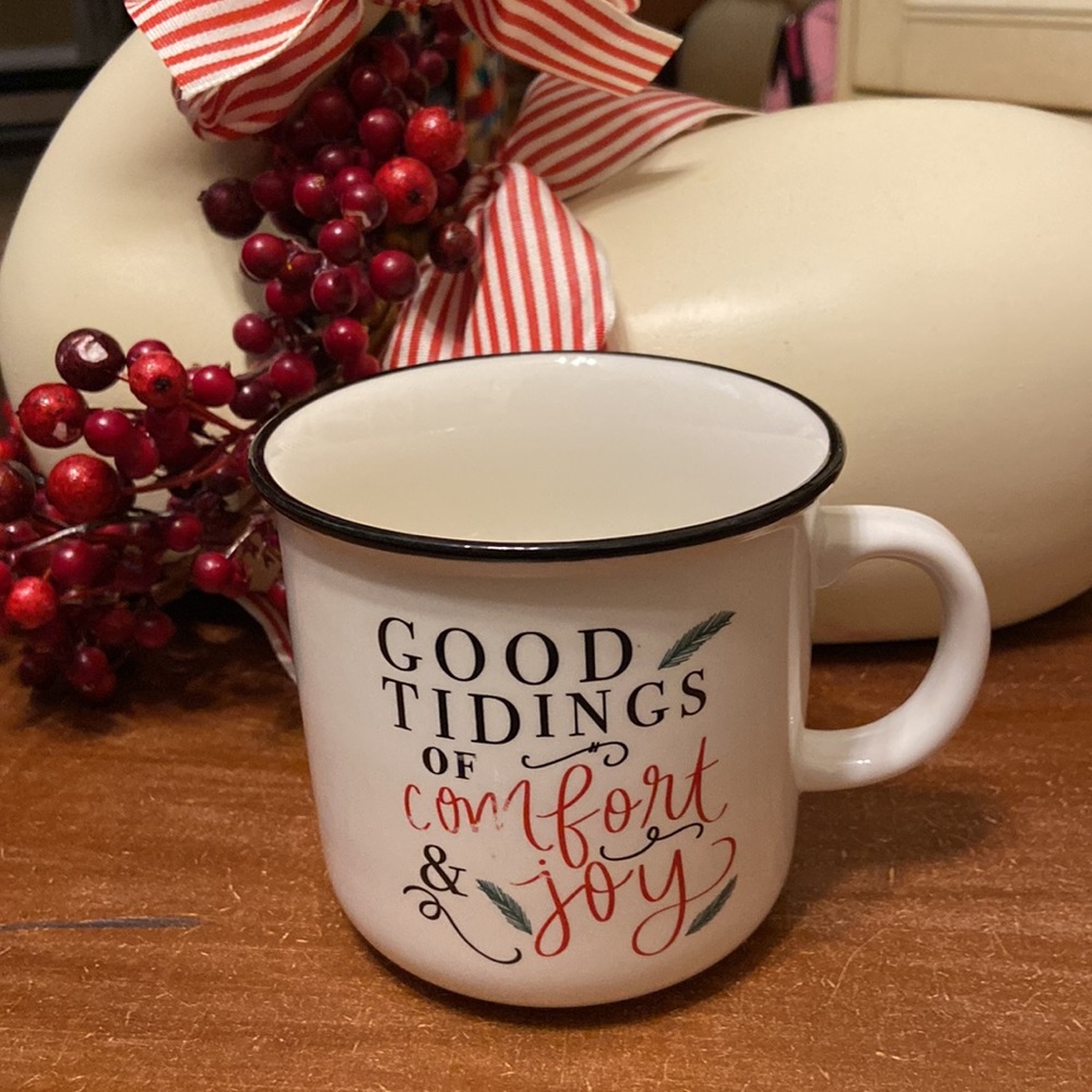 NWT GOOD TIDINGS OF COMFORT and JOY Mug